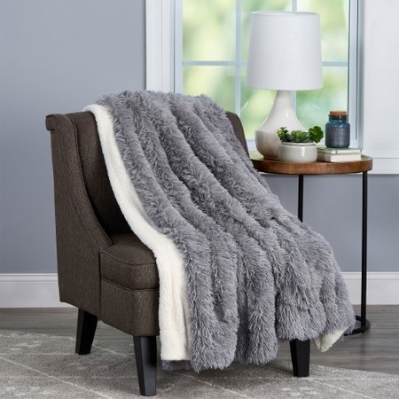 HASTINGS HOME Faux Fur Throw Blanket, Luxurious, Soft, Hypoallergenic Long Pile with Sherpa Back 60"x70" (Pewter) 999151BQF